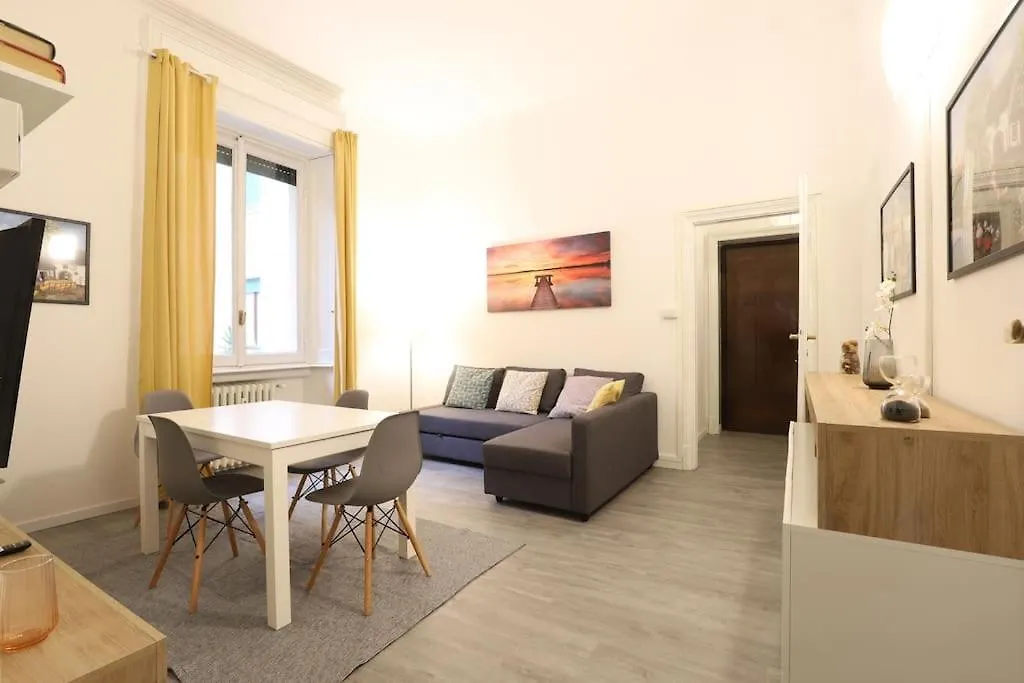 La Casa Di Giulia Villa Milan 0*,  Italy